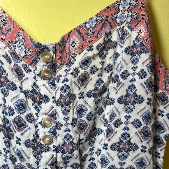 American Eagle 🦅 Blue Patterned Romper - Picture 5 of 8